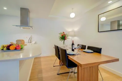 Cleyro Serviced Apartments - Finzels Reach photo 69
