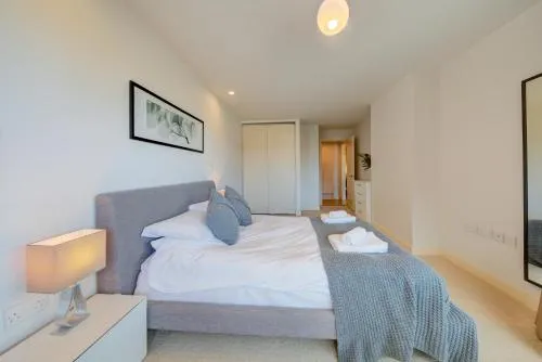 Cleyro Serviced Apartments - Finzels Reach photo 72