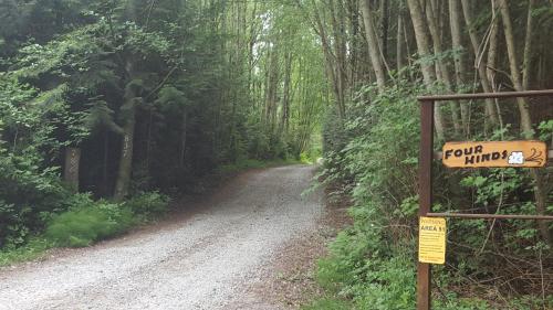 Gallery image of A Tiny Escape in Roberts Creek