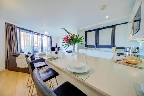 Cleyro Serviced Apartments - Finzels Reach photo 143
