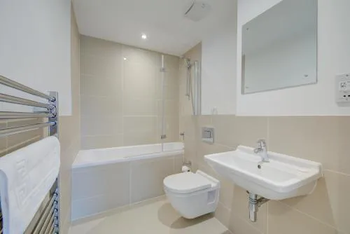 Cleyro Serviced Apartments - Finzels Reach photo 145
