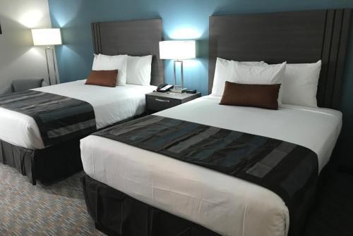 Grand Hotel Kissimmee at Celebration - Shuttle to Theme Parks Image