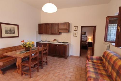 Dapur atau dapur kecil di Agriturismo Montegonfoli