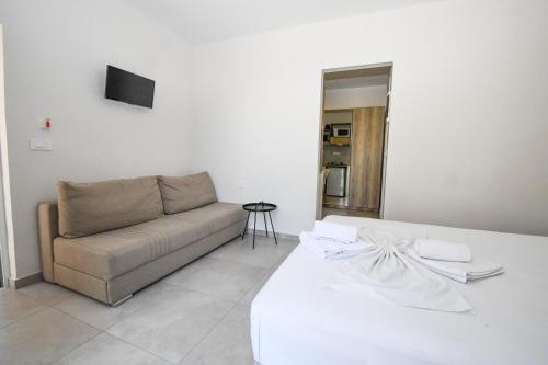 Zona d'estar a Kalamaki Zakynthos Apartments
