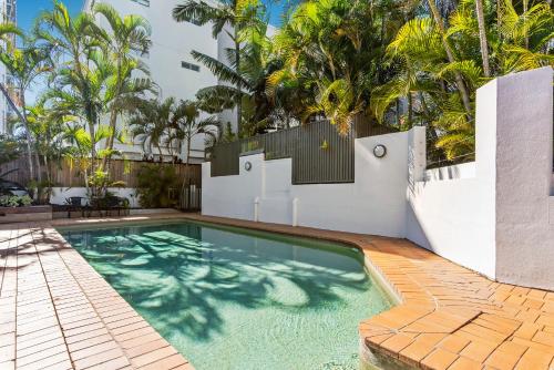 Poolen vid eller i närheten av Dockside Apartments Mooloolaba