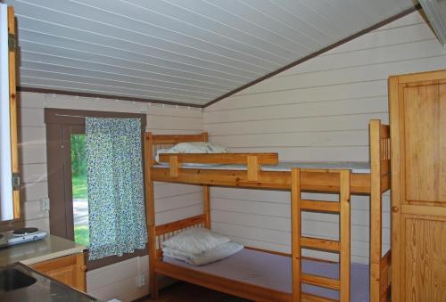 Легло или легла в стая в Camping Toivolansaari