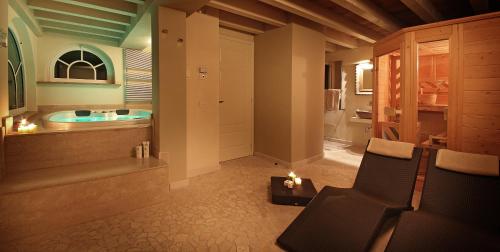 Χώρος καθιστικού στο Le Selve Lake View Villas