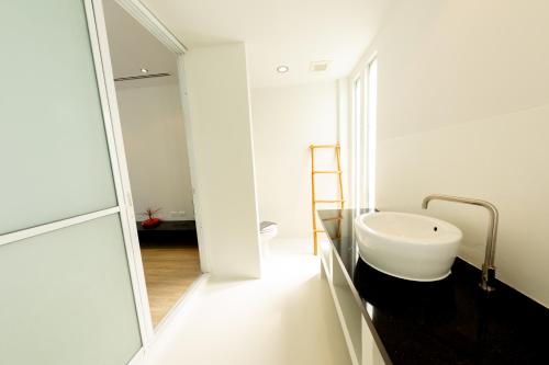 Un baño de Kochira