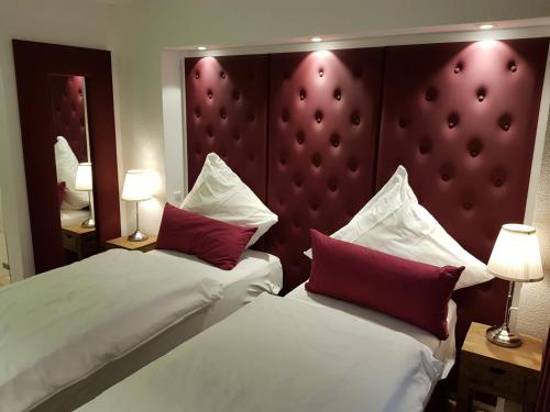 Ένα ή περισσότερα κρεβάτια σε δωμάτιο στο Gasthof Krone