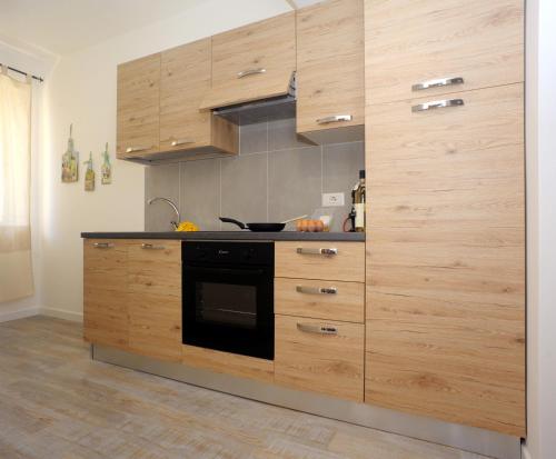 Dapur atau dapur kecil di Alkira Lodge