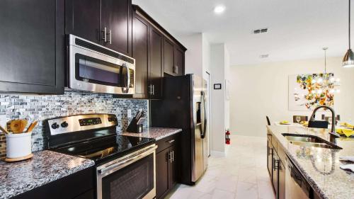 Regal Splendor Villa - 4 bed at ChampionsGate photo 17