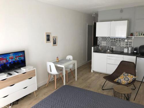 Aix Homes