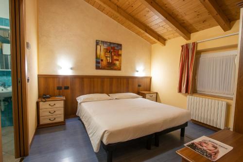 Легло или легла в стая в Hotel Bernina