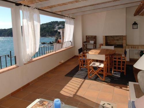 Duplex les voltes, Calella de Palafrugell – Bijgewerkte prijzen ...