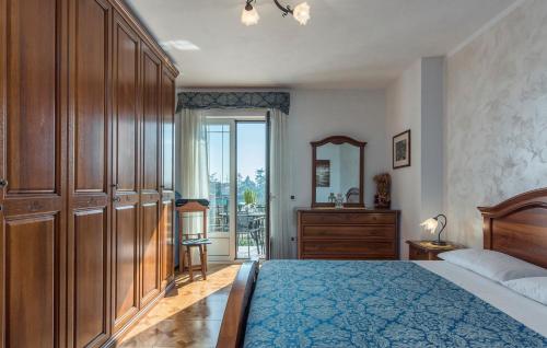 Apartment Complex Orzan Lovrecica