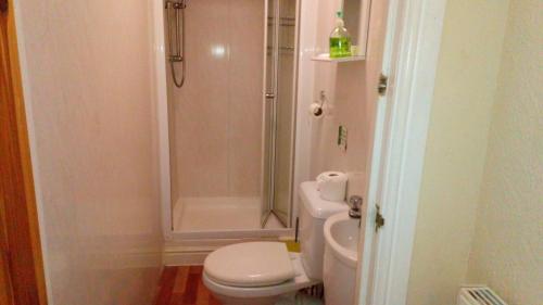 Koupelna v ubytování The Fame