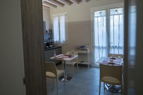 Gallery image of Lanterna Room&Breakfast in Carpi