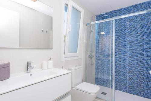 Kúpeľňa v ubytovaní VILLA GRAN LLAG 2