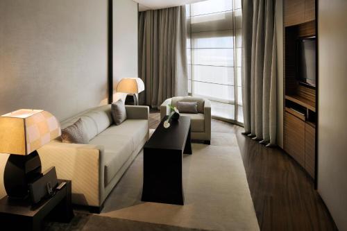 Armani Hotel Dubai, Burj Khalifa Image