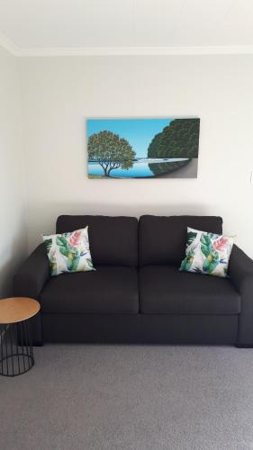 Gallery image of Guest house on Plummers Point in Tauranga