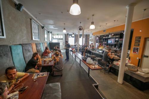 Nhà hàng/khu ăn uống khác tại Nomads Capital Backpackers - Wellington