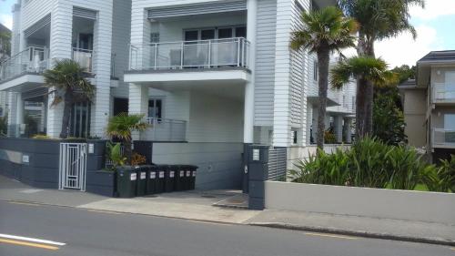 Afbeelding uit fotogalerij van Oceanfront Penthouse Bay of Islands NZ in Paihia
