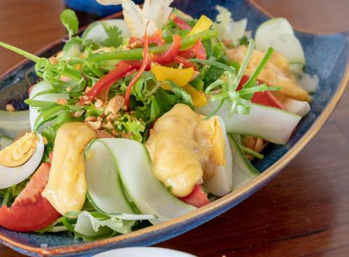 Jídlo v hotelu nebo okolí