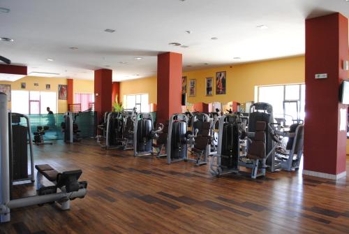 Фитнес център и/или фитнес съоражения в Хотел Акваленд