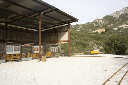 Gallery image of Student's Hostel Gowett in Campiglia Marittima