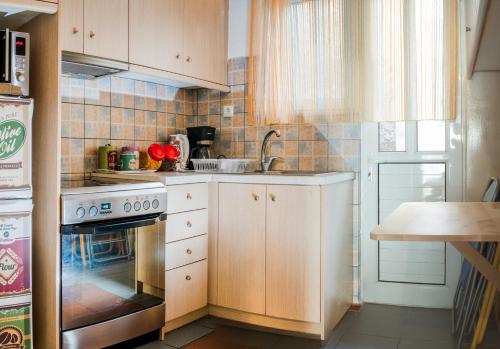 Dapur atau dapur kecil di Fix Divine Apartment