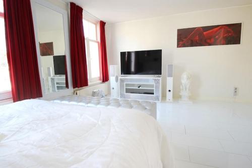 Foto White Luxury Penthouse in City Centre 6