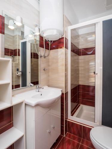 Seaview Apartment with Balcony and Terrace Barac
