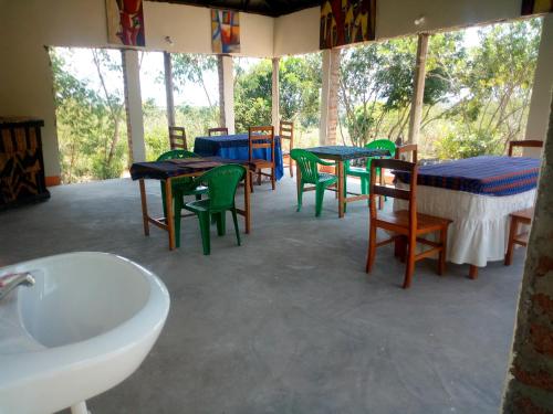 Fotografie z fotogalerie ubytování The Elephant Home v destinaci Katunguru