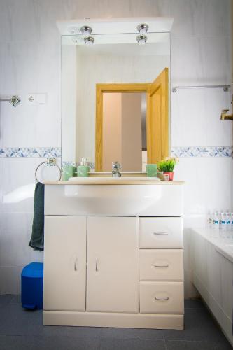 Holidays2Malaga Marques de Villafiel Cozy downtown apartment