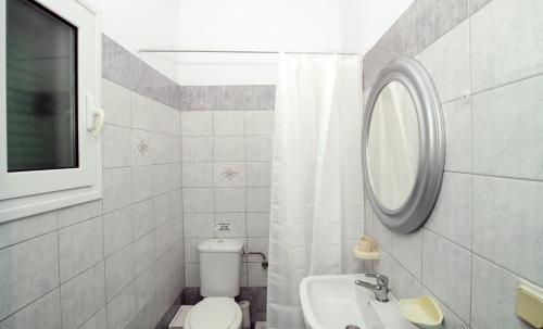 Ванная комната в Kalimera Apartments