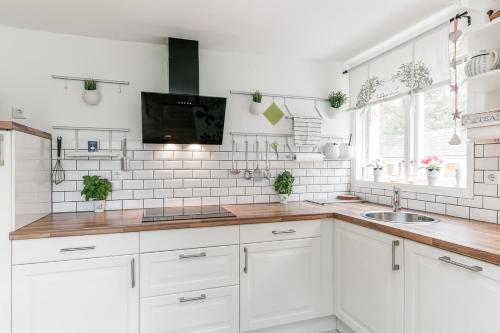 Nhà bếp/bếp nhỏ tại Ferienhaus Bergaliden, Bockara