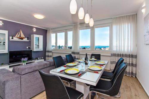 Deluxe Apartment Miro