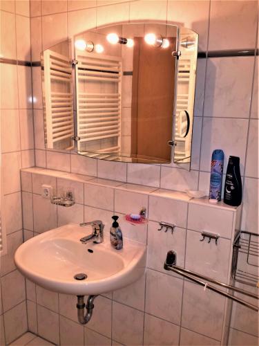 Koupelna v ubytování Eine schöne 3-Zimmer-Wohnung mit Ostsee-Zugang!