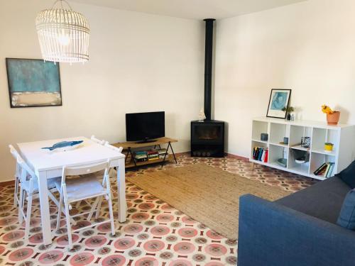 Casa Vila Adentro. Old town traditional house