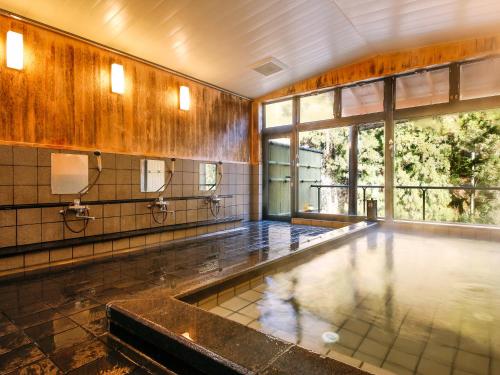 Bazén v ubytování Ryokan Chinsen-Rou nebo v jeho okolí