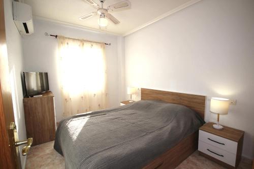 Voodi või voodid majutusasutuse Apartment in La Mata Eneas 6 toas