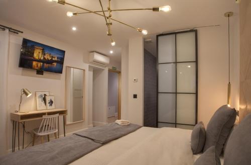 SUITES YOU Soho