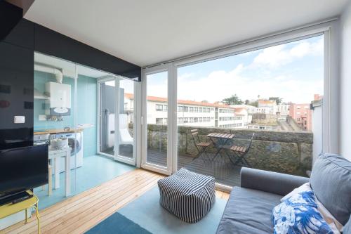 Fontaínhas Stylish Apartment by DA'HOME