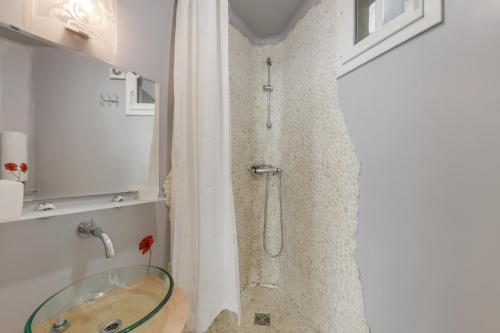 ID 308 - Châtelet, rue Saint Denis 25