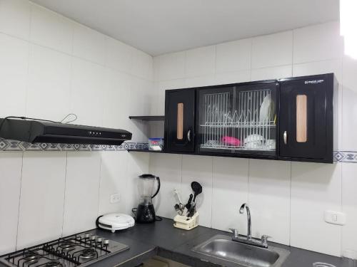 Köök või kööginurk majutusasutuses Apartamentos Paraíso -Rodadero Sur-