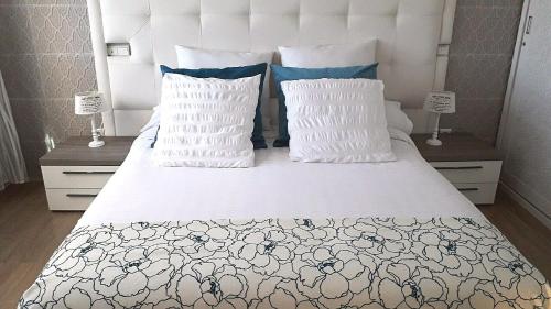 Appartement luxueux Vue sur Mer pied dans l’eau Région Tanger – Tetouan n6