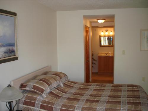 Cama o camas de una habitación en Siesta Breakers #603, Gulfside in Siesta Key, FL
