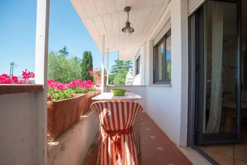 Balkoni atau teres di Verde Blu Lakefront Boutique Holiday Apartments Trevignano Romano