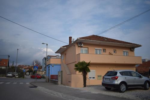 Apartments Nediljko & Mila