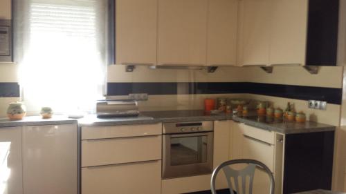 Η κουζίνα ή μικρή κουζίνα στο Pension Rosenvilla